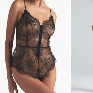 SKIMS Ultra Fine Lace Teddy Onyx XS